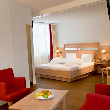 Quellenhof Unique فندق *